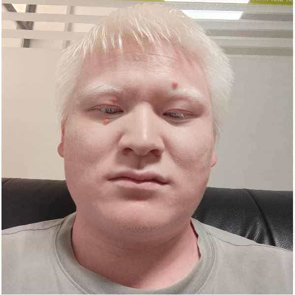 30岁岁安徽单身帅哥 - 苏州吉缘网