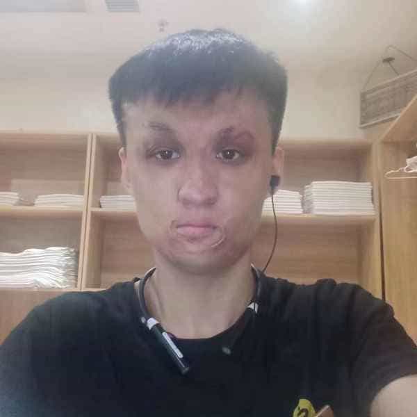27岁岁山东单身帅哥 - 苏州吉缘网