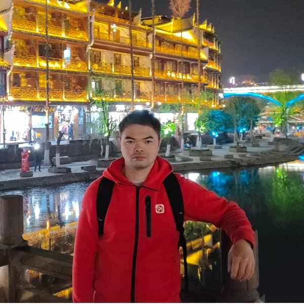 39岁岁广东单身帅哥 - 苏州吉缘网