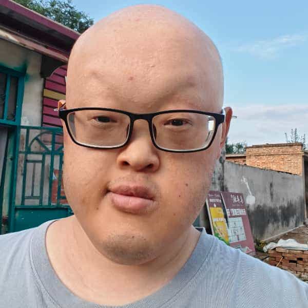 28岁岁山东单身帅哥 - 苏州吉缘网